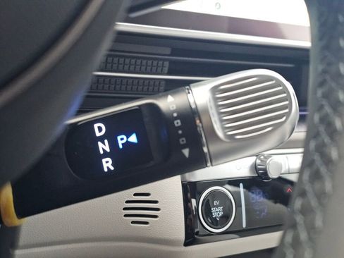 New 2025 Hyundai Ioniq 6 SEL image 24