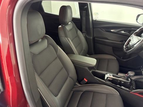 Used 2023 Chevrolet TrailBlazer RS w/ Convenience Package image 14