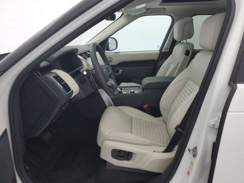 Used 2025 Land Rover Discovery S AWD/4WD image 18