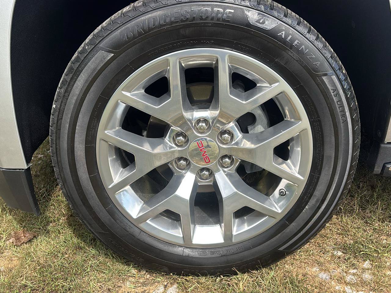 Used 2019 GMC Yukon SLT RWD image 9