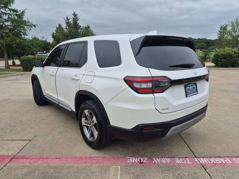 Used 2023 Honda Pilot EX-L image 8