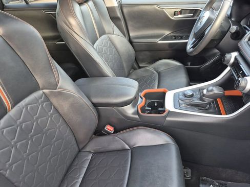 Used 2024 Toyota RAV4 Adventure image 15