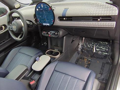 Certified 2025 MINI Cooper S image 22