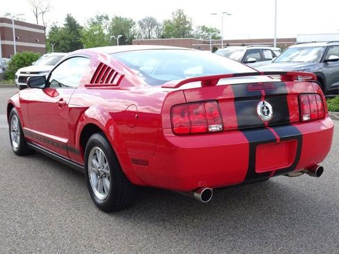 Used 2006 Ford Mustang Premium image 5