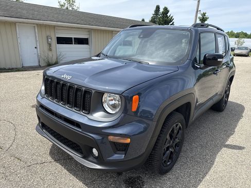 Used 2023 Jeep Renegade Limited AWD/4WD image 11