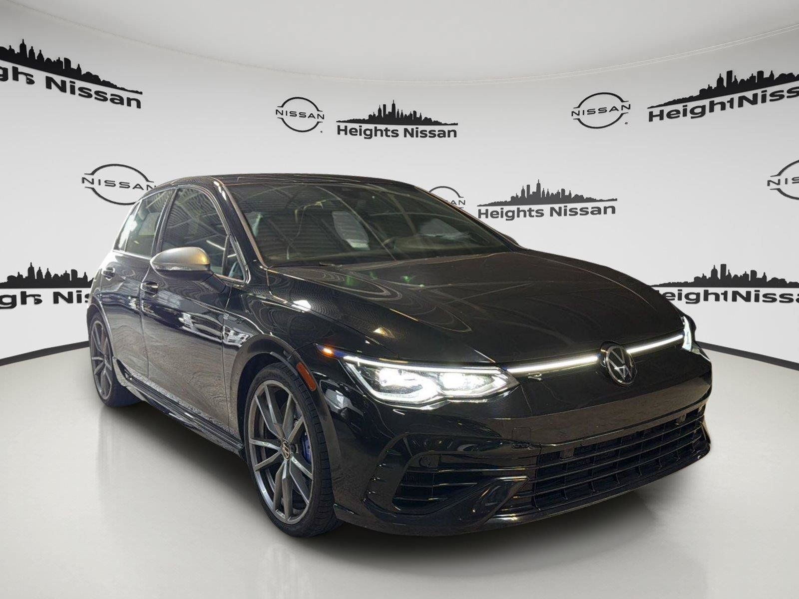 Used 2024 Volkswagen Golf R AWD/4WD image 7