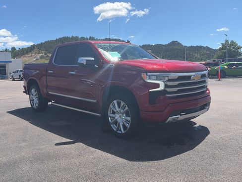 Used 2023 Chevrolet Silverado 1500 High Country w/ High Country Premium Package AWD/4WD image 4