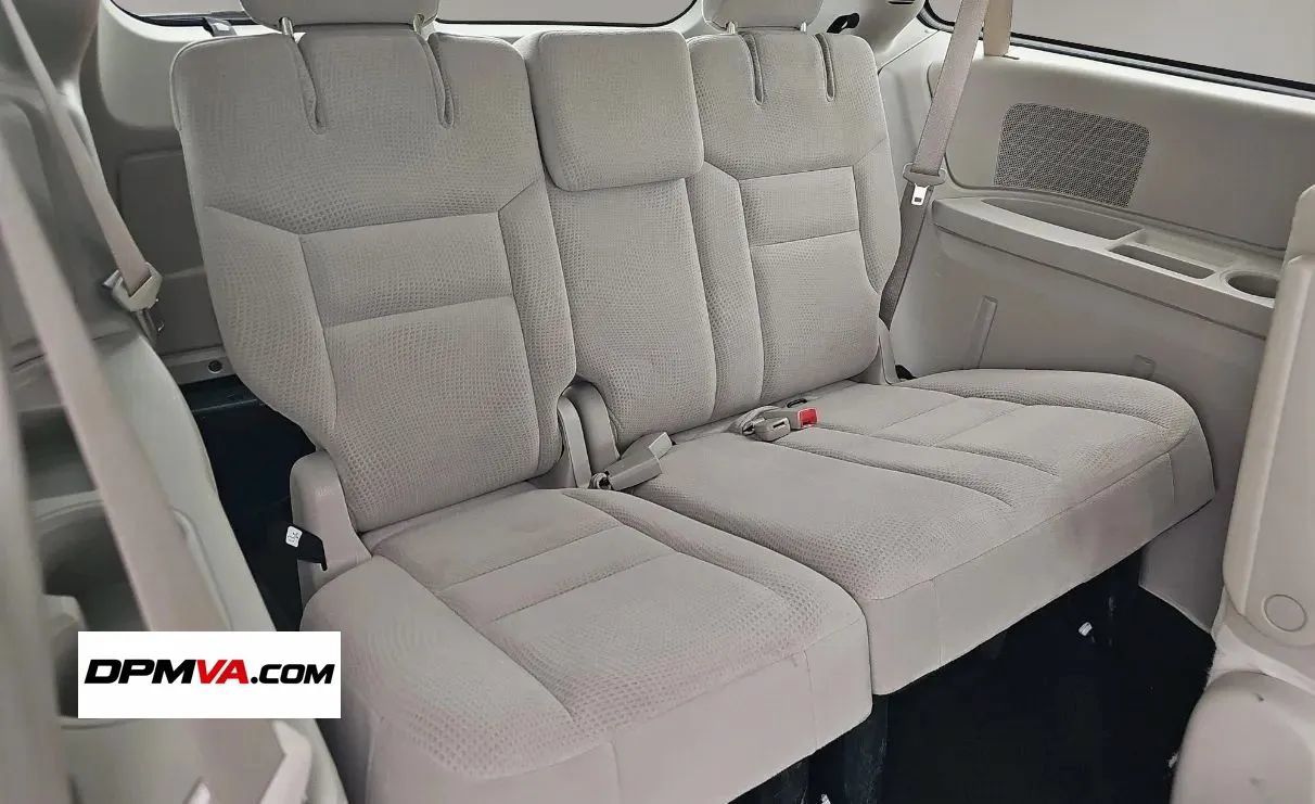 Used 2016 Dodge Grand Caravan SE w/ Quick Order Package 29E SE FWD image 8