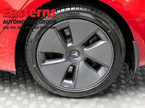 Used 2022 Tesla Model 3 Standard Range RWD image 8
