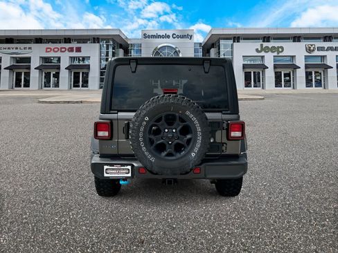 Certified 2023 Jeep Wrangler Unlimited w/ Cold Weather Group AWD/4WD image 7