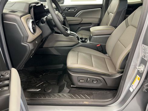 New 2026 Chevrolet Colorado ZR2 w/ Technology Package AWD/4WD image 18