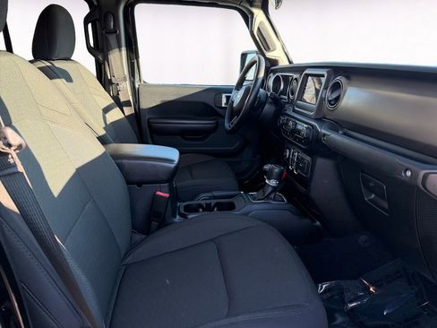 Used 2020 Jeep Gladiator Sport w/ Quick Order Package 24S image 15