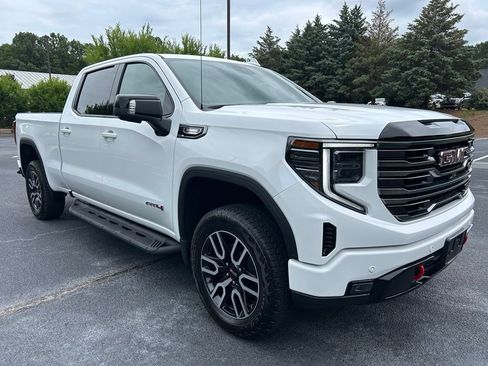 Used 2025 GMC Sierra 1500 AT4 w/ AT4 Premium Package AWD/4WD image 25