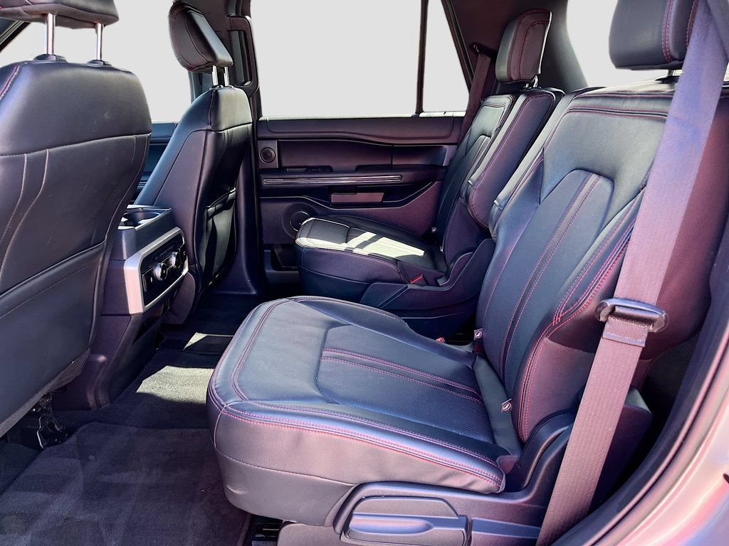 Used 2024 Ford Expedition Limited RWD image 26