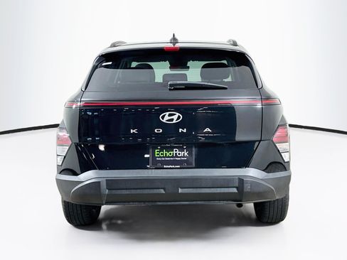 Used 2025 Hyundai Kona SEL FWD image 7