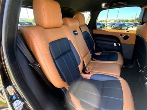 Used 2019 Land Rover Range Rover Sport HSE Dynamic image 19