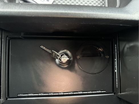 Used 2021 RAM 1500 Big Horn w/ Built-to-serve Edition image 24