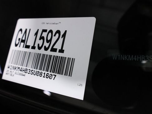 Certified 2025 Mercedes-Benz GLC 300 4MATIC image 55