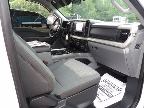 Used 2025 Ford F250 XLT w/ FX4 Off-Road Package AWD/4WD image 40