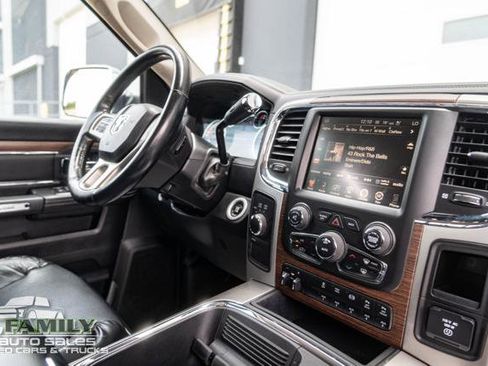 Used 2016 RAM 2500 Laramie w/ Convenience Group AWD/4WD image 28