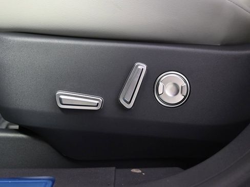 New 2026 Lincoln Nautilus Reserve w/ Jet Appearance Package image 14