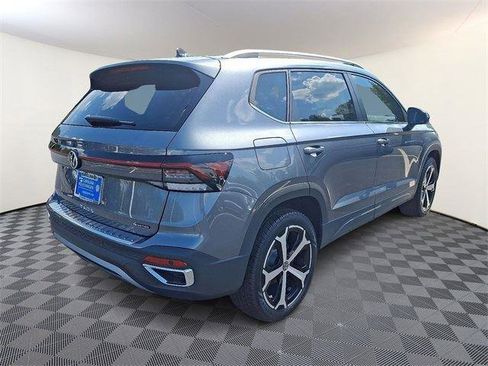 New 2025 Volkswagen Taos SEL image 6