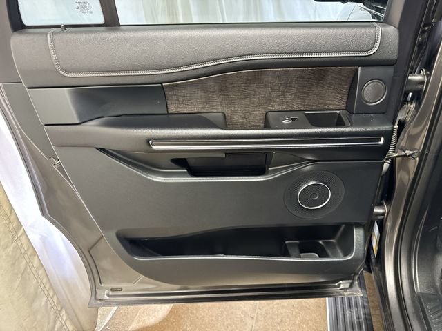 Used 2021 Ford Expedition Max Limited AWD/4WD image 27