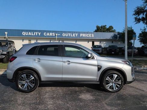 Used 2025 Mitsubishi Outlander Sport ES AWD/4WD image 3