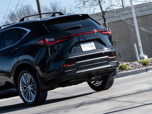 Used 2025 Lexus NX 350 AWD w/ Premium Package image 6