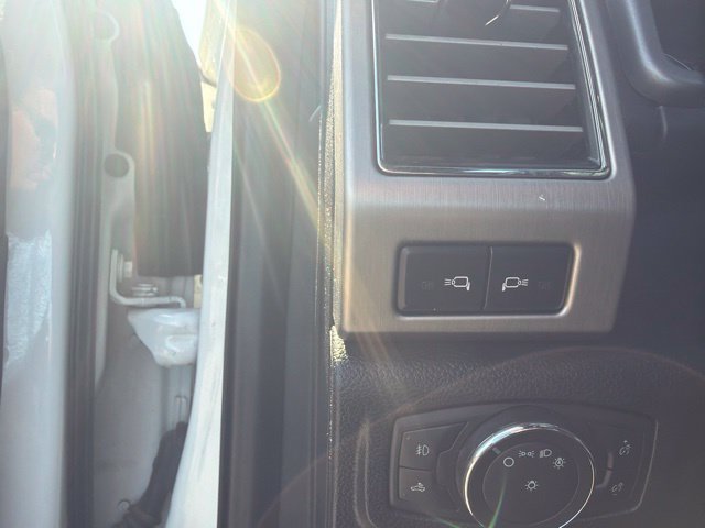 Used 2021 Ford F250 Platinum w/ FX4 Off-Road Package AWD/4WD image 41