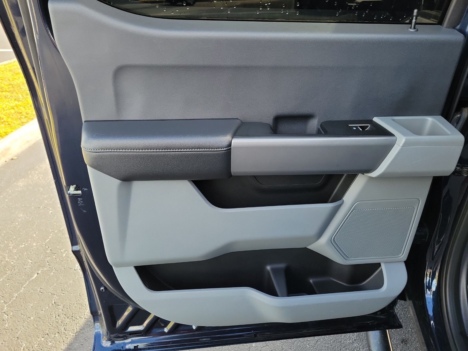 Certified 2024 Ford F250 XLT AWD/4WD image 8