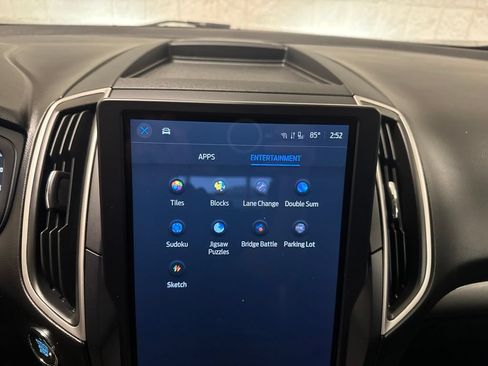 Used 2024 Ford Edge SEL w/ Convenience Package AWD/4WD image 13
