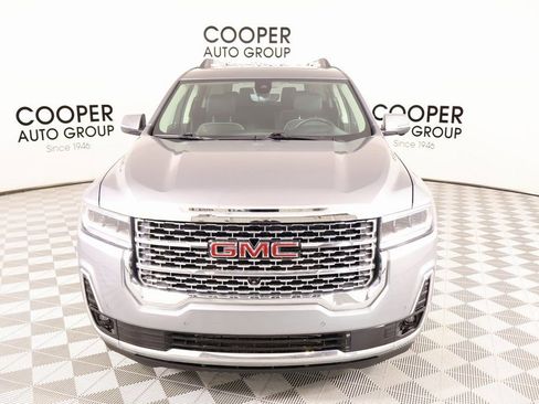 Used 2023 GMC Acadia Denali w/ Denali Technology Package image 9
