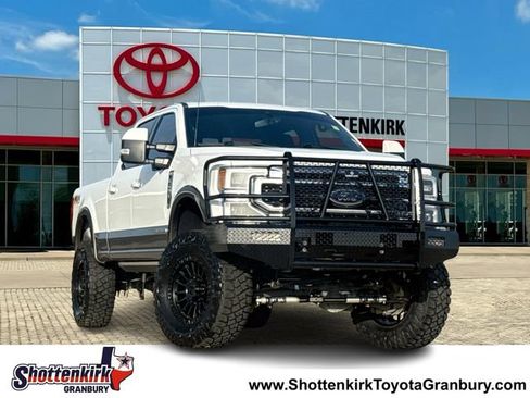Used 2022 Ford F250 Lariat w/ Lariat Ultimate Package AWD/4WD image 1