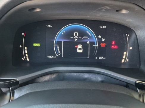 Used 2025 Toyota Camry LE FWD image 19