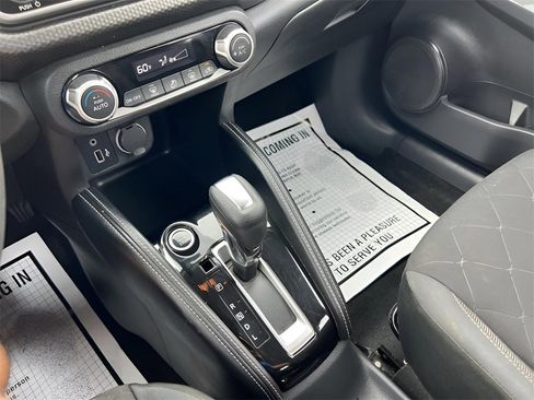 Used 2020 Nissan Kicks SV image 11
