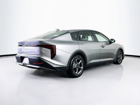 Used 2025 Kia K4 LXS image 9