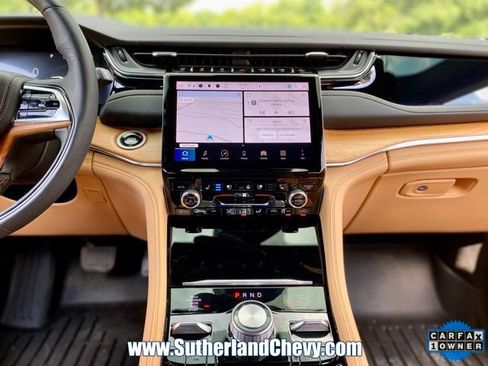 Used 2024 Jeep Grand Cherokee Summit image 27