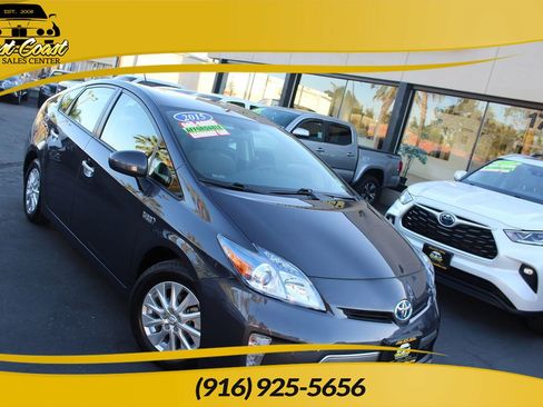 Used 2015 Toyota Prius Prime Plug-In Hybrid FWD image 1