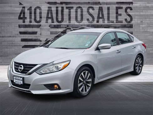 Used 2017 Nissan Altima 2.5 SV FWD image 6