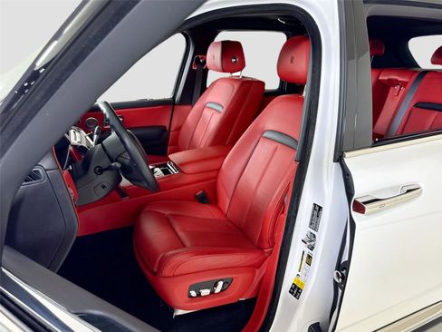 Used 2020 Rolls-Royce Cullinan image 14