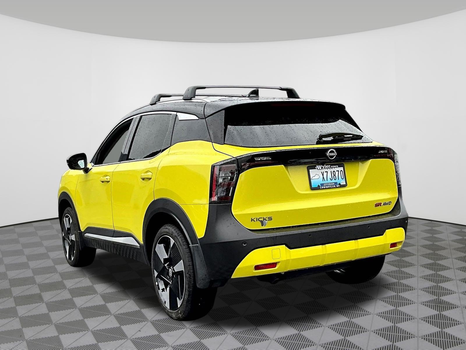 Certified 2026 Nissan Kicks SR w/ Cold Weather Package AWD/4WD image 4