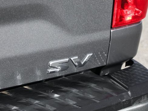 Used 2023 Nissan Titan SV w/ SV Convenience Package image 46