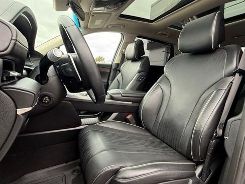 Used 2023 Genesis GV80 2.5T w/ Prestige 20" Package image 16