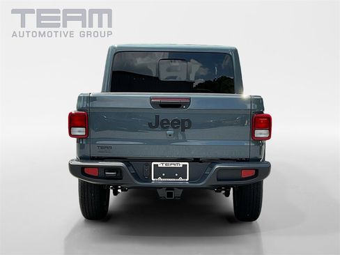 New 2025 Jeep Gladiator Sport image 6