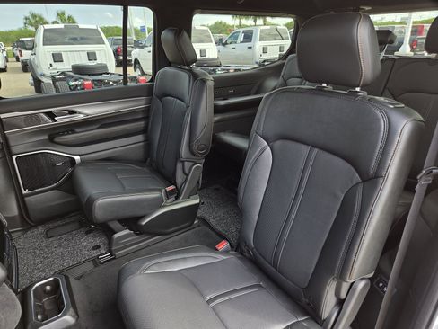 New 2026 Jeep Grand Wagoneer 4WD image 23