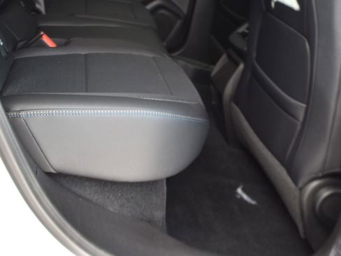 New 2025 Chevrolet Equinox EV LT FWD image 17