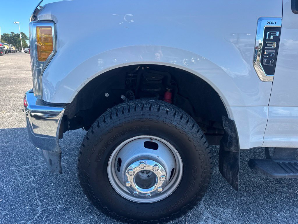 Used 2017 Ford F350 XLT w/ FX4 Off-Road Package AWD/4WD image 10