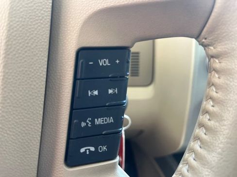 Used 2010 Ford Escape XLT AWD/4WD image 13