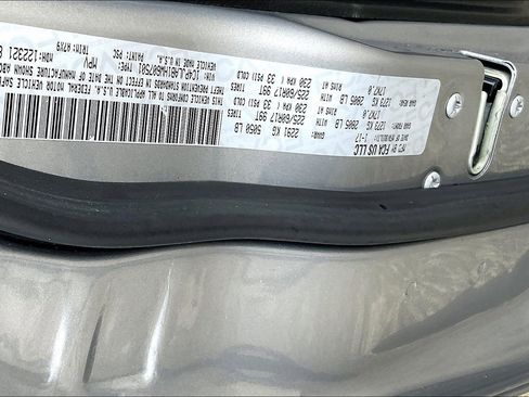 Used 2017 Jeep Cherokee Sport image 36